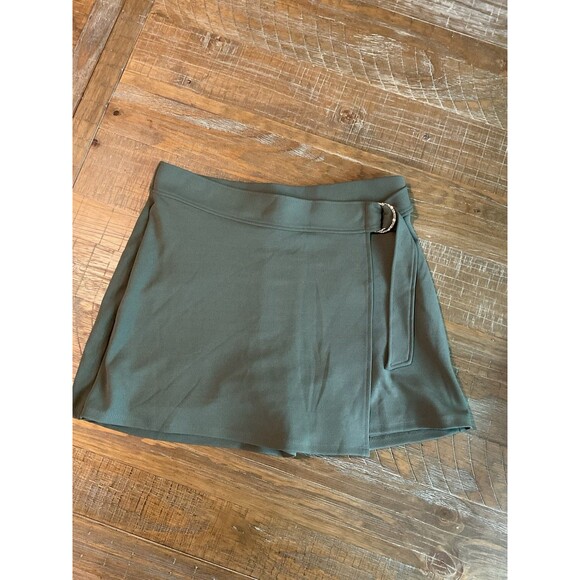 H&M Women Green Belted Mini Skirt Medium ￼B3 Work Office - Picture 1 of 7